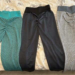 3 beautiful one size leggings